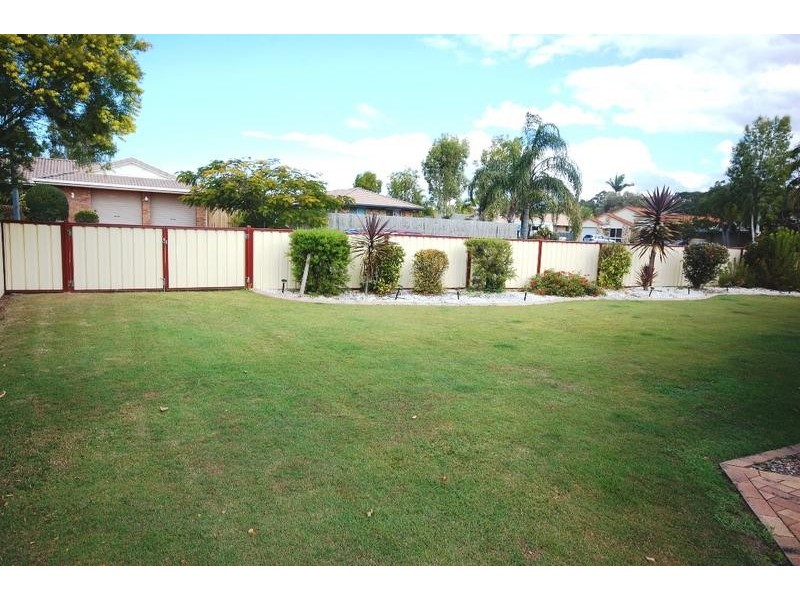 6 Poinciana Drive, Victoria Point QLD 4165