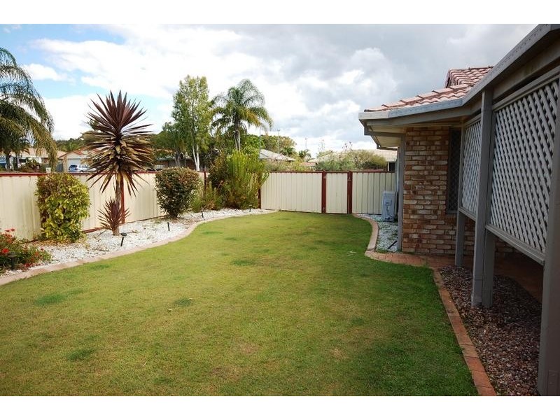 6 Poinciana Drive, Victoria Point QLD 4165