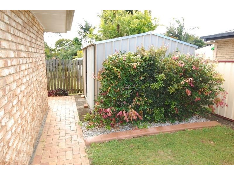 6 Poinciana Drive, Victoria Point QLD 4165