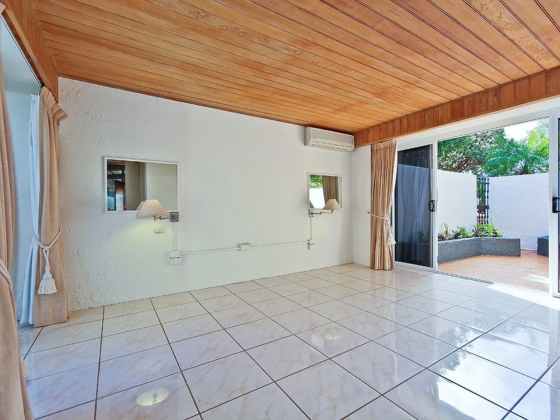 70 Main Road, Wellington Point QLD 4160