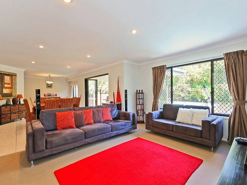 27 Snipe Street, Redland Bay QLD 4165