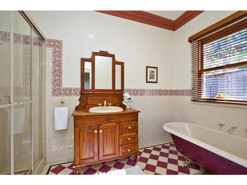 15 Bellevue Lane, Fennell Bay NSW 2283