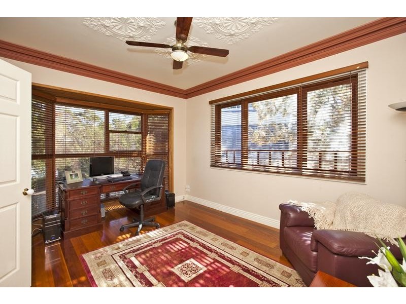 15 Bellevue Lane, Fennell Bay NSW 2283