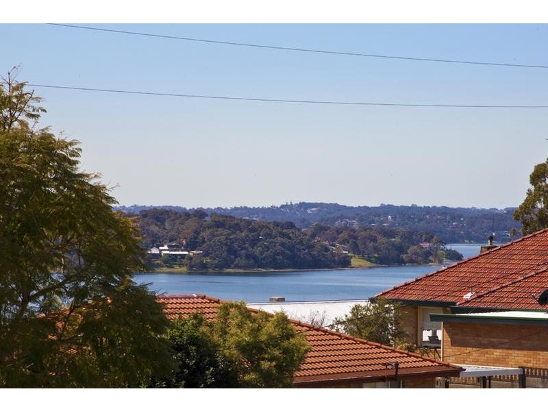 190 Excelsior Parade, Toronto NSW 2283