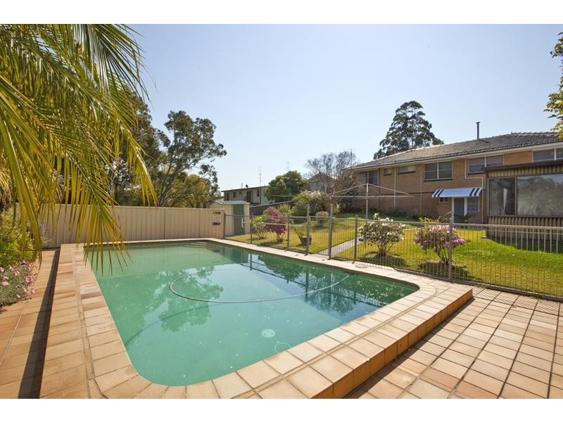 190 Excelsior Parade, Toronto NSW 2283