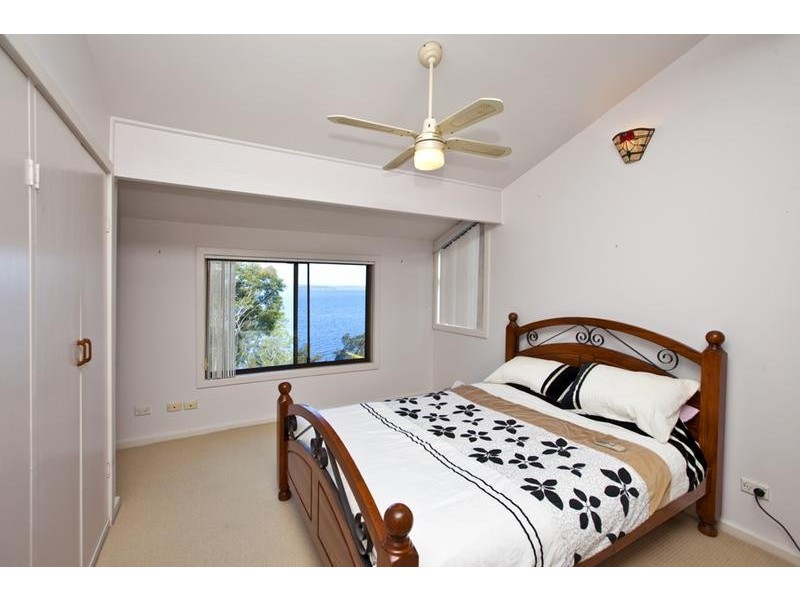 90 Beach Road, Wangi Wangi NSW 2267