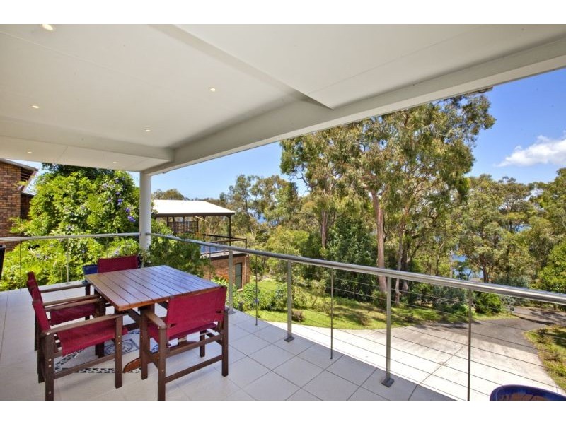 26 Coal Point Road, Coal Point NSW 2283