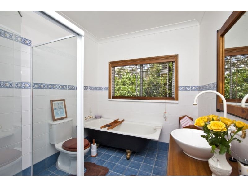 26 Coal Point Road, Coal Point NSW 2283
