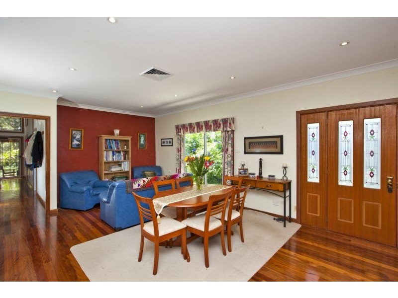 26 Coal Point Road, Coal Point NSW 2283