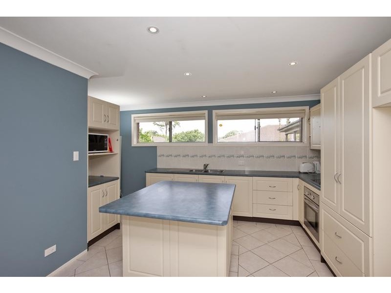16 Hillcrest Avenue, Rathmines NSW 2283