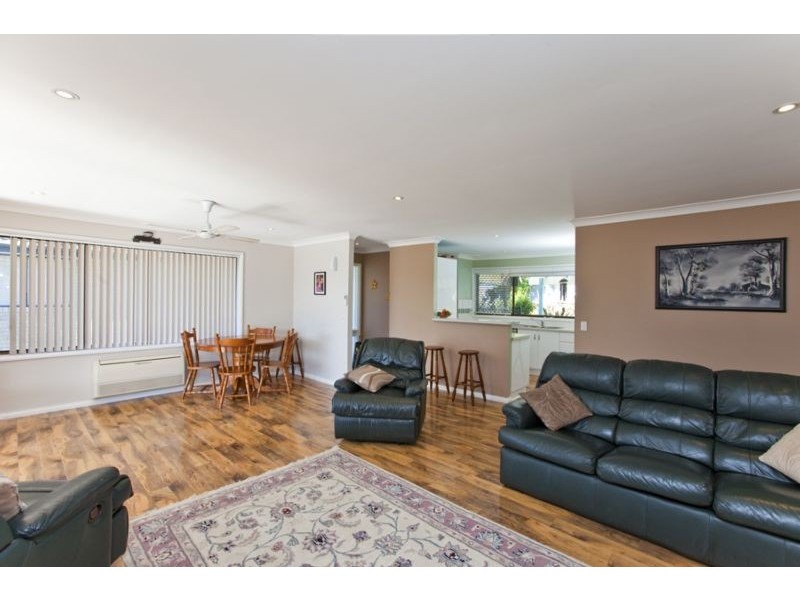 24 Haslemere Crescent, Buttaba NSW 2283