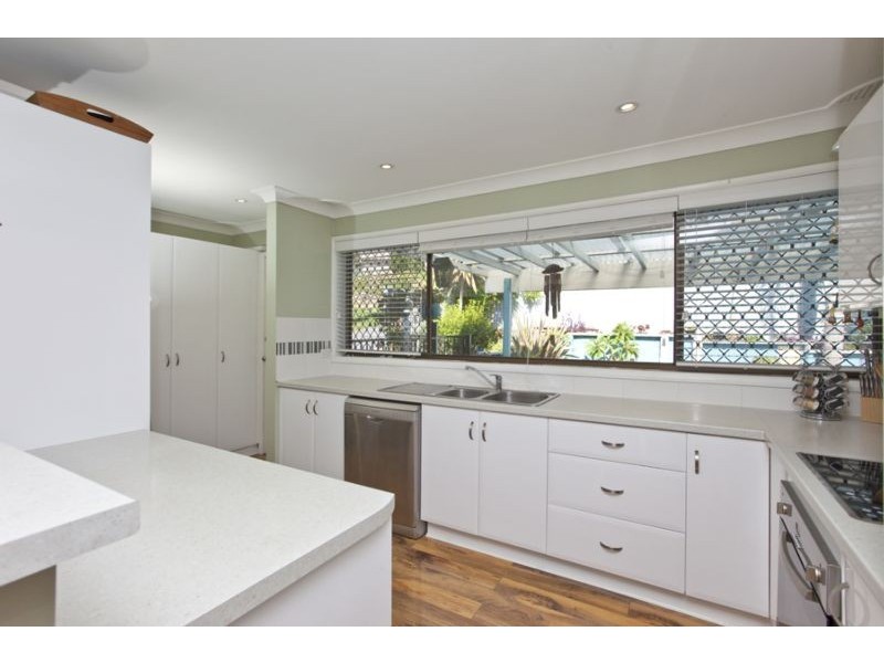 24 Haslemere Crescent, Buttaba NSW 2283