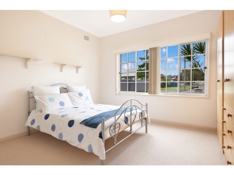 7 St Johns Drive, Croudace Bay NSW 2280