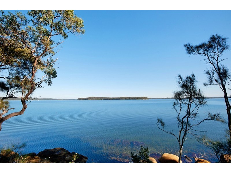 252 Dobell Drive, Wangi Wangi NSW 2267