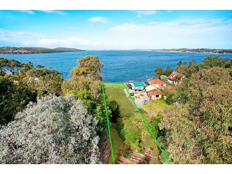 16 Wattle Street, Bolton Point NSW 2283