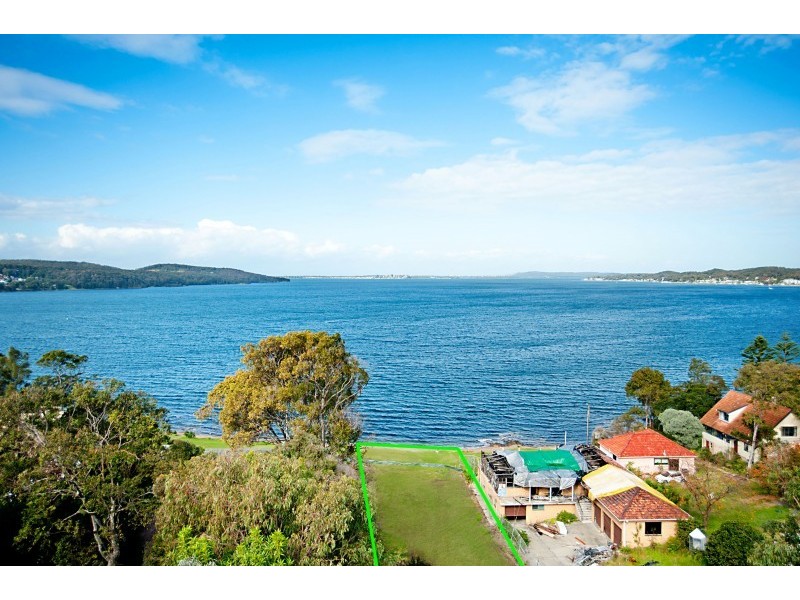 16 Wattle Street, Bolton Point NSW 2283