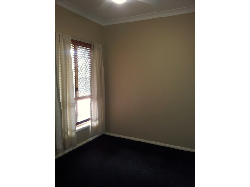 2/15 Defender Close, Marmong Point NSW 2284