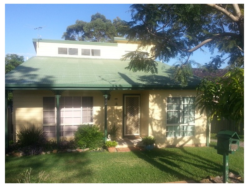 142 Sealand Road, Fishing Point NSW 2283