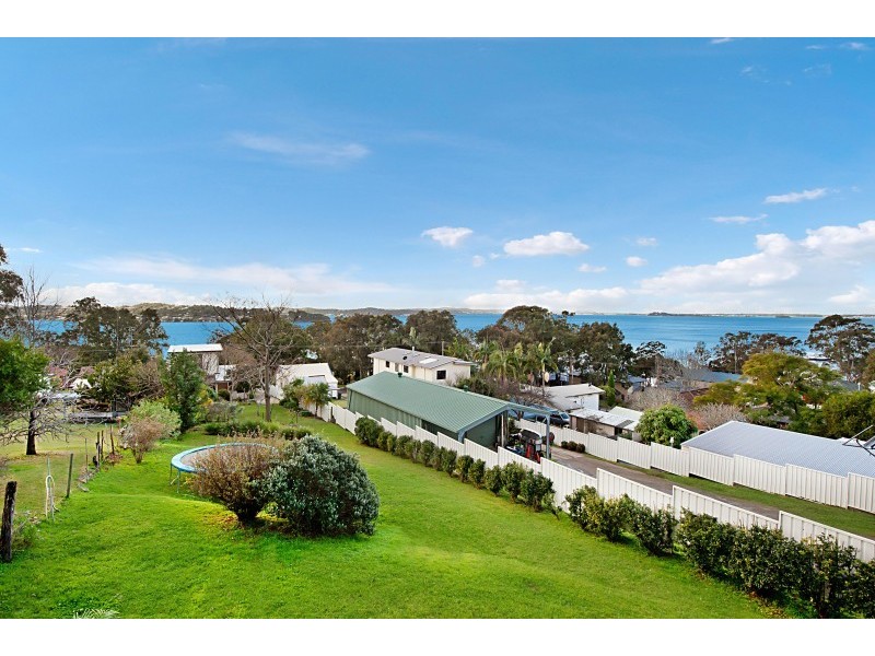 182 Watkins Road, Wangi Wangi NSW 2267