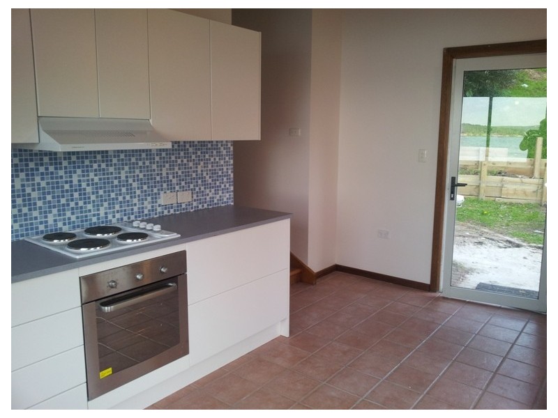 84 Beach Road, Wangi Wangi NSW 2267