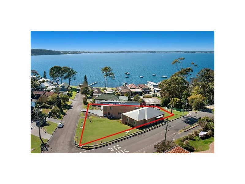 240 Skye Point Road, Coal Point NSW 2283