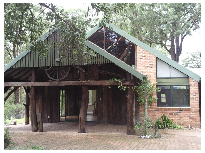 Gills Lane, Brunkerville NSW 2323