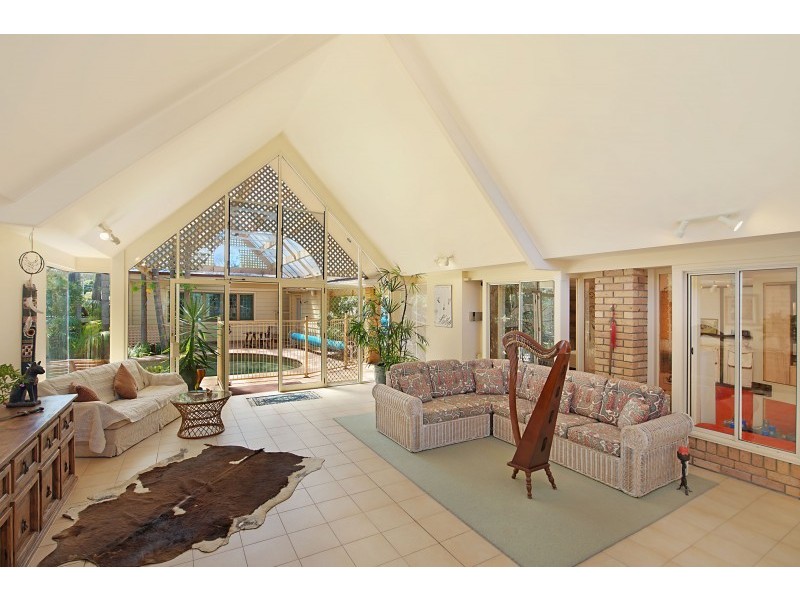 64 Middle Point Road, Bolton Point NSW 2283