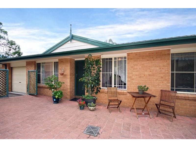 2/8 Sherwood Street, Arcadia Vale NSW 2283