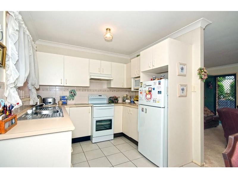 2/8 Sherwood Street, Arcadia Vale NSW 2283