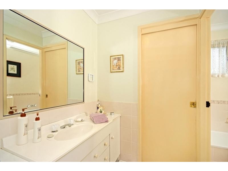 2/8 Sherwood Street, Arcadia Vale NSW 2283