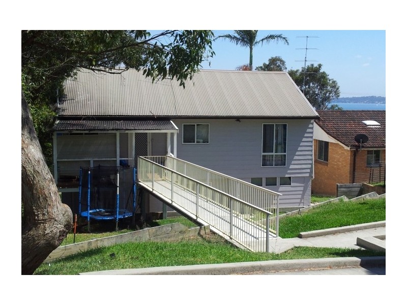 24 Rees Street, Wangi Wangi NSW 2267