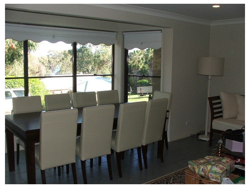 160 Coal Point Road, Coal Point NSW 2283