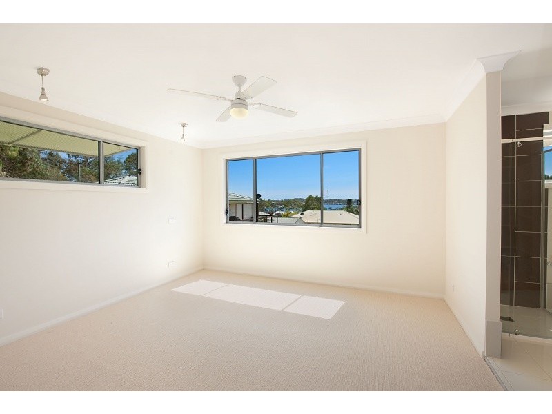 15 Dobell Drive, Wangi Wangi NSW 2267