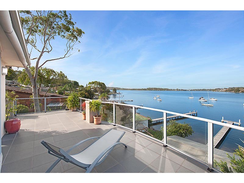 92 Sealand Road, Fishing Point NSW 2283