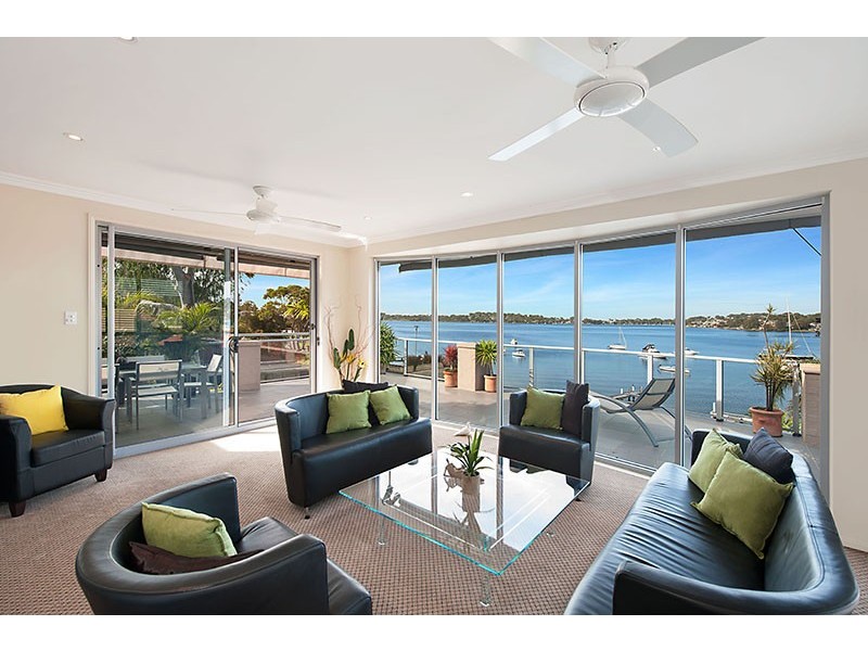 92 Sealand Road, Fishing Point NSW 2283