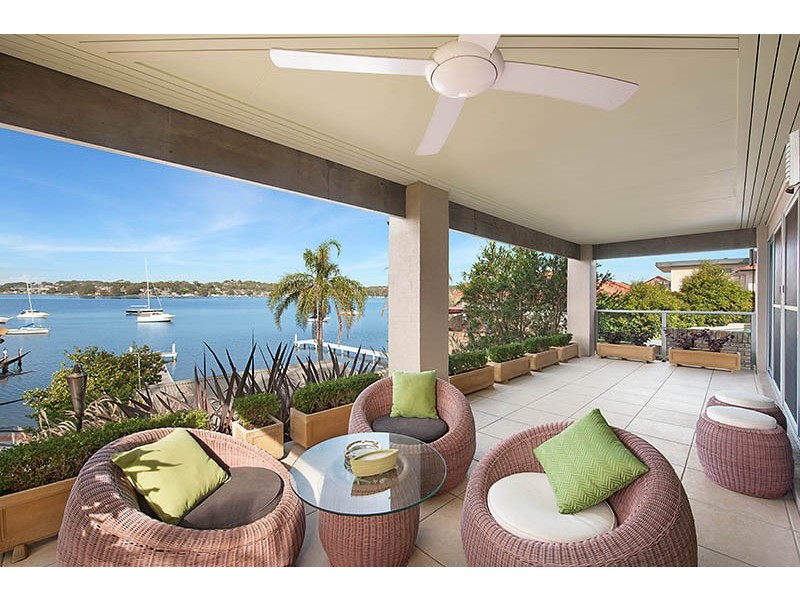 92 Sealand Road, Fishing Point NSW 2283