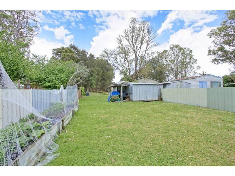 15 Lake Street, Blackalls Park NSW 2283
