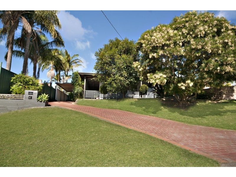 17 Fifth Street, Seahampton NSW 2286