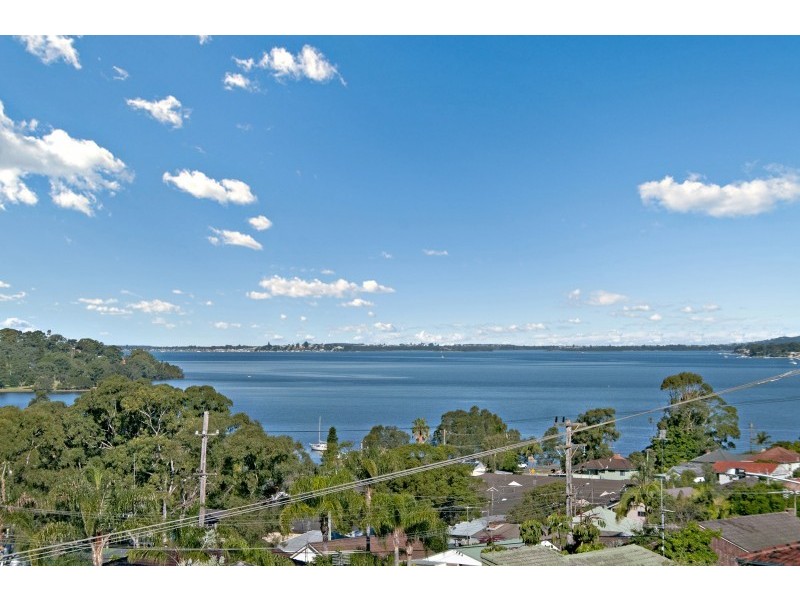 4 Gilwell Close, Fennell Bay NSW 2283