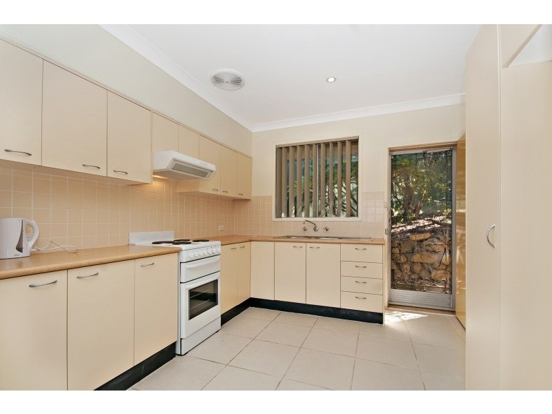 4 Gilwell Close, Fennell Bay NSW 2283
