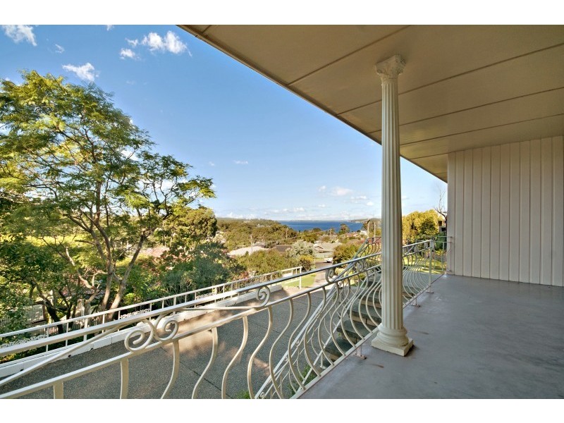 4 Gilwell Close, Fennell Bay NSW 2283