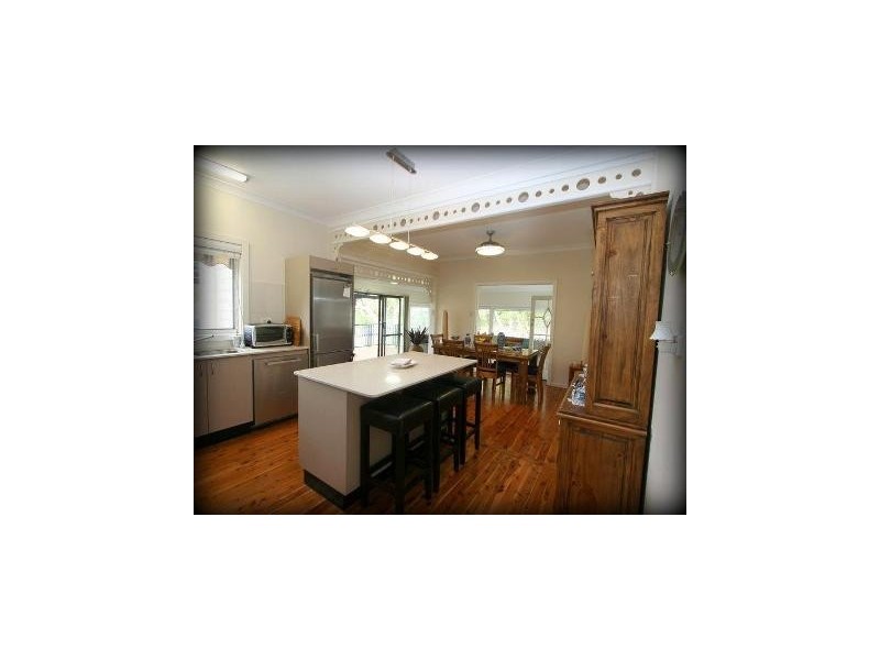 1 Coal Point Road, Coal Point NSW 2283