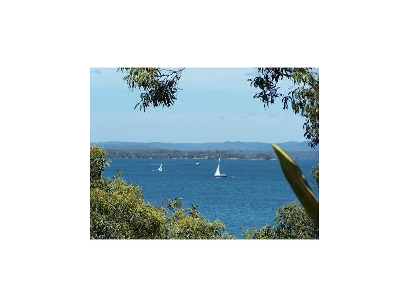 250 Dobell Drive, Wangi Wangi NSW 2267