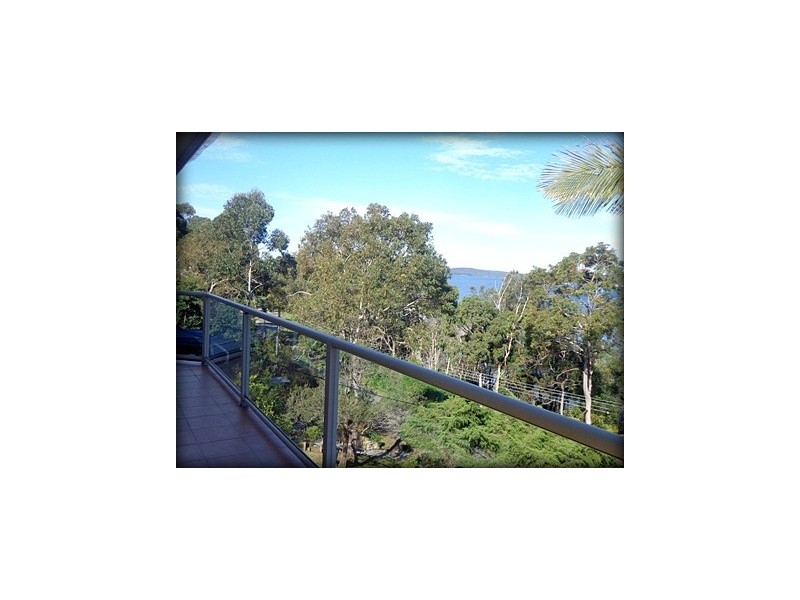 35 Beach Road, Wangi Wangi NSW 2267