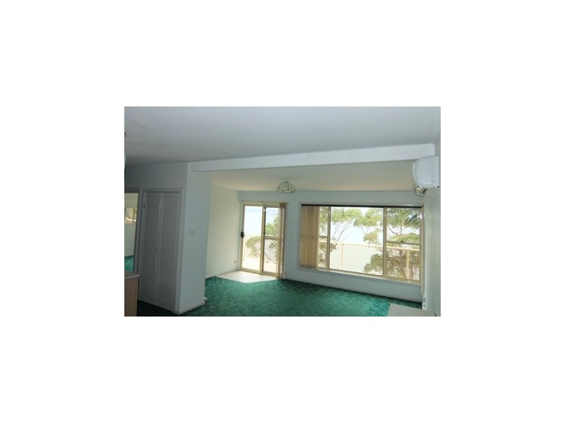 2/77 Beach Road, Wangi Wangi NSW 2267