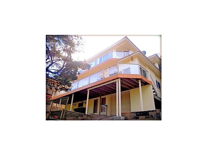 35 Beach Road, Wangi Wangi NSW 2267