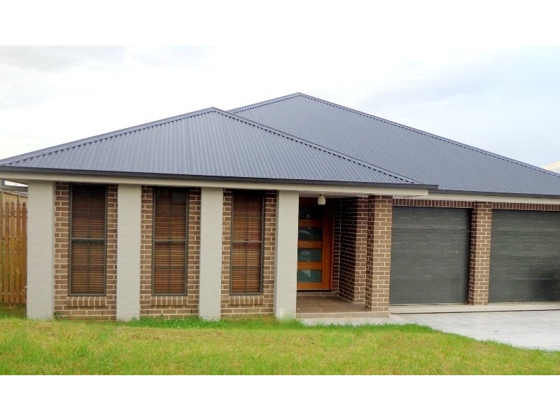 1 Bowerbird Close, Aberglasslyn NSW 2320