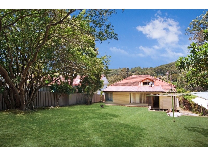 6 Kirkdale Drive, Kotara South NSW 2289