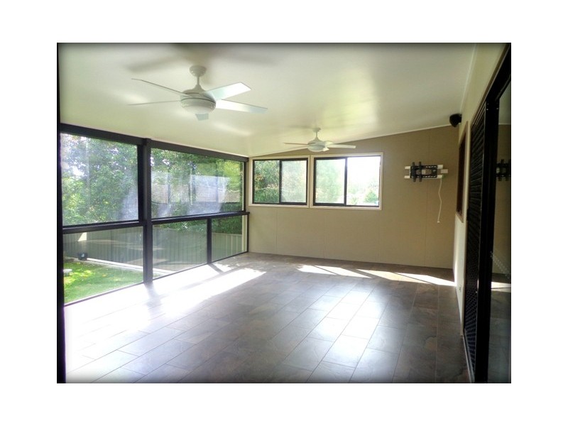 15 Noorumba Close, Carey Bay NSW 2283