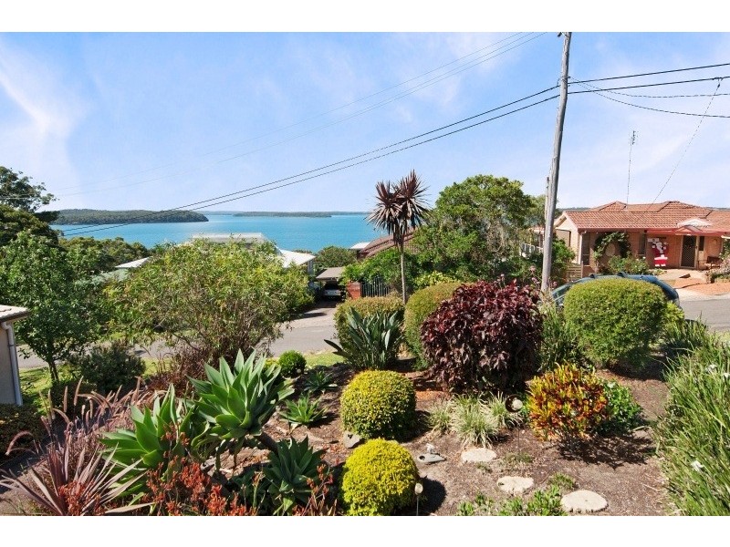 1a Cecil Avenue, Wangi Wangi NSW 2267